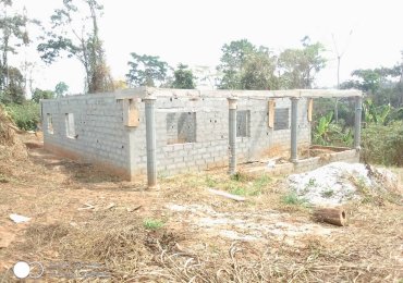 MAISON EN CONSTRUCTION EN VENTE